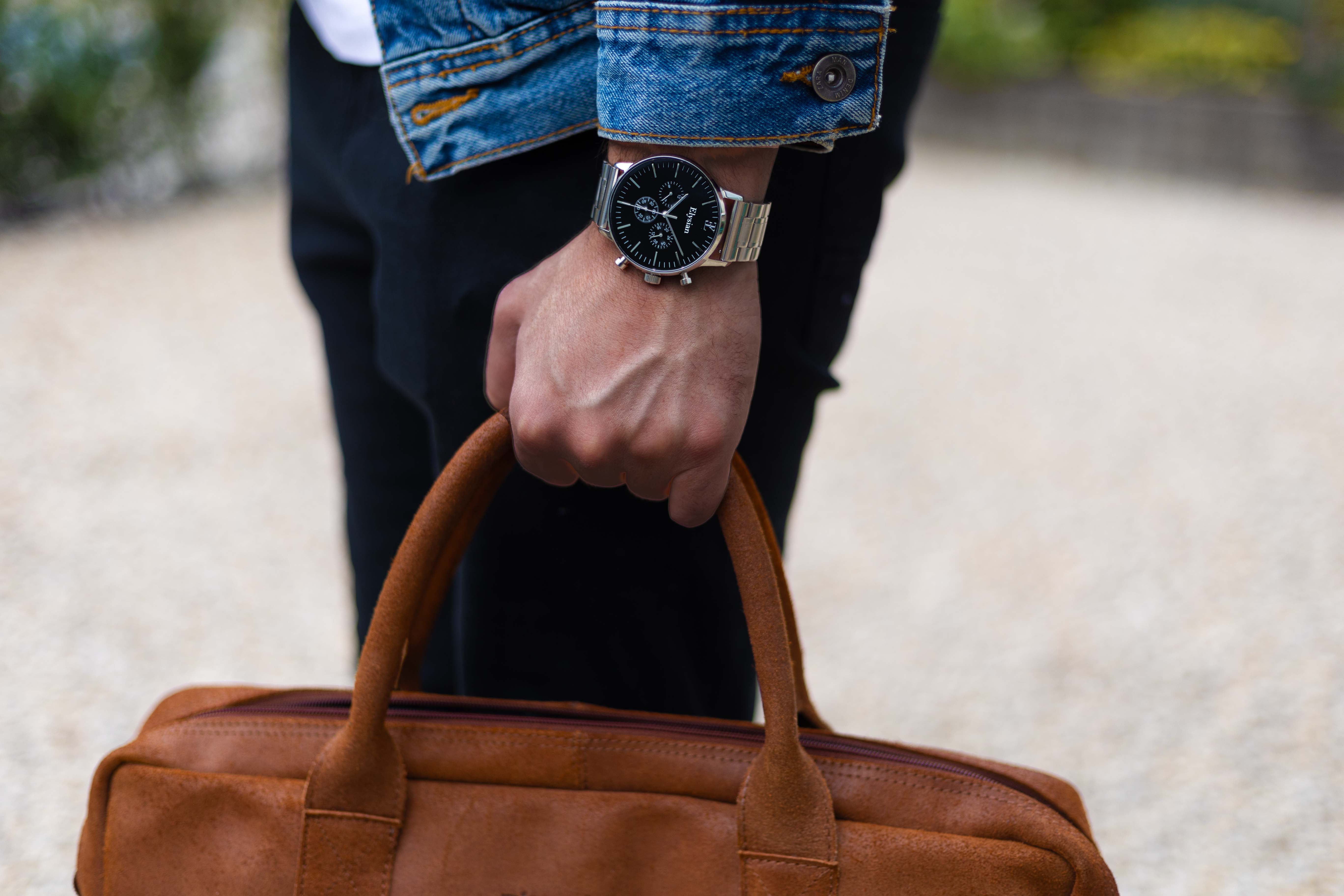 elysian-zilveren-heren-horloge-zwart-plaat-zilver-schakelband-horlogeband-ELYWM01141-extra