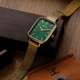 elysian-gouden-dames-horloge-groen-plaat-goud-mesh-horlogeband-ELYWW20416-scene4