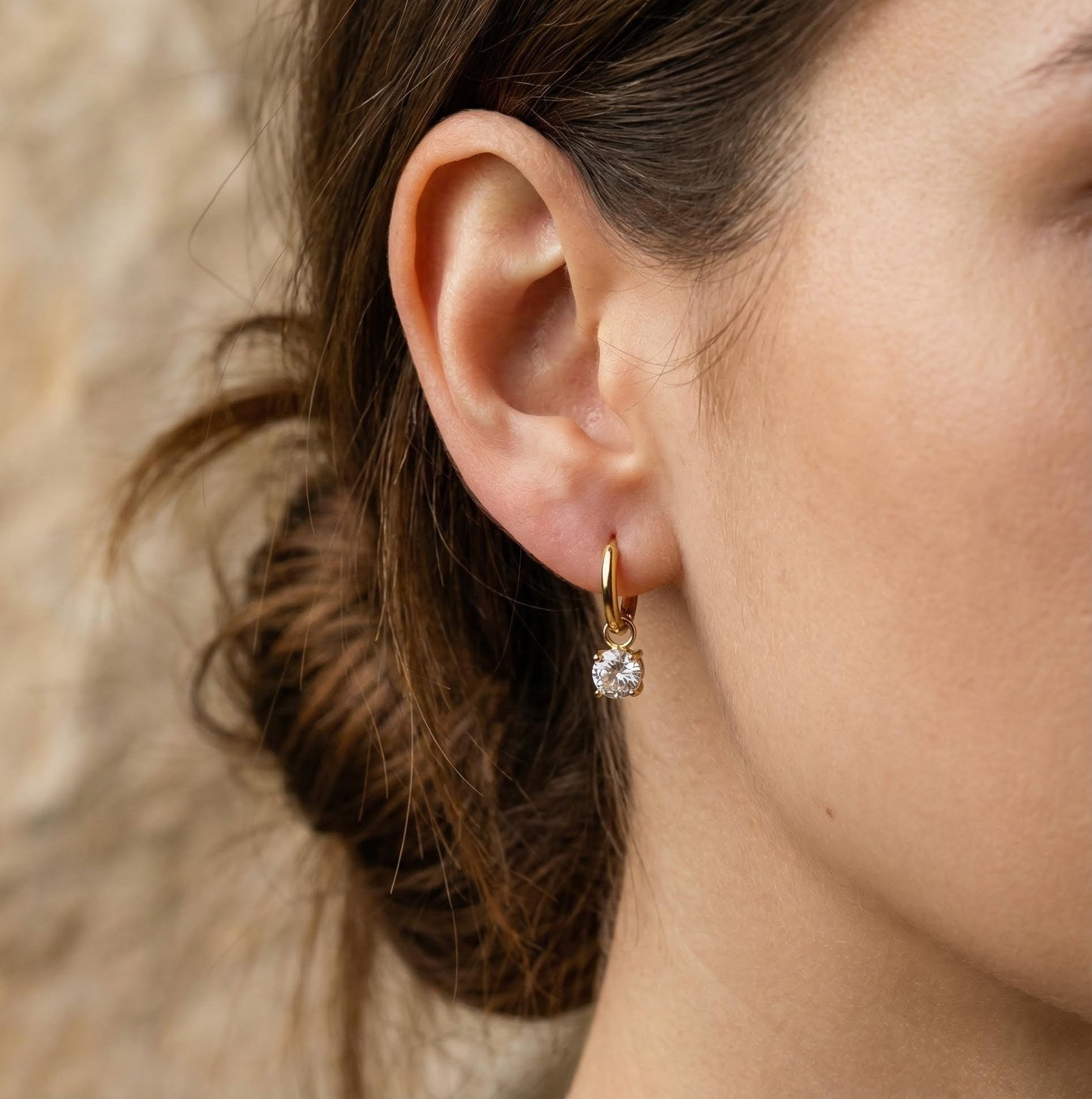 elysian-oorbel-goud-ELYEW0012-model