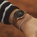 elysian-rose-gouden-dames-horloge-zwart-plaat-rose-gouden-mesh-horlogeband-ELY01130-extra2