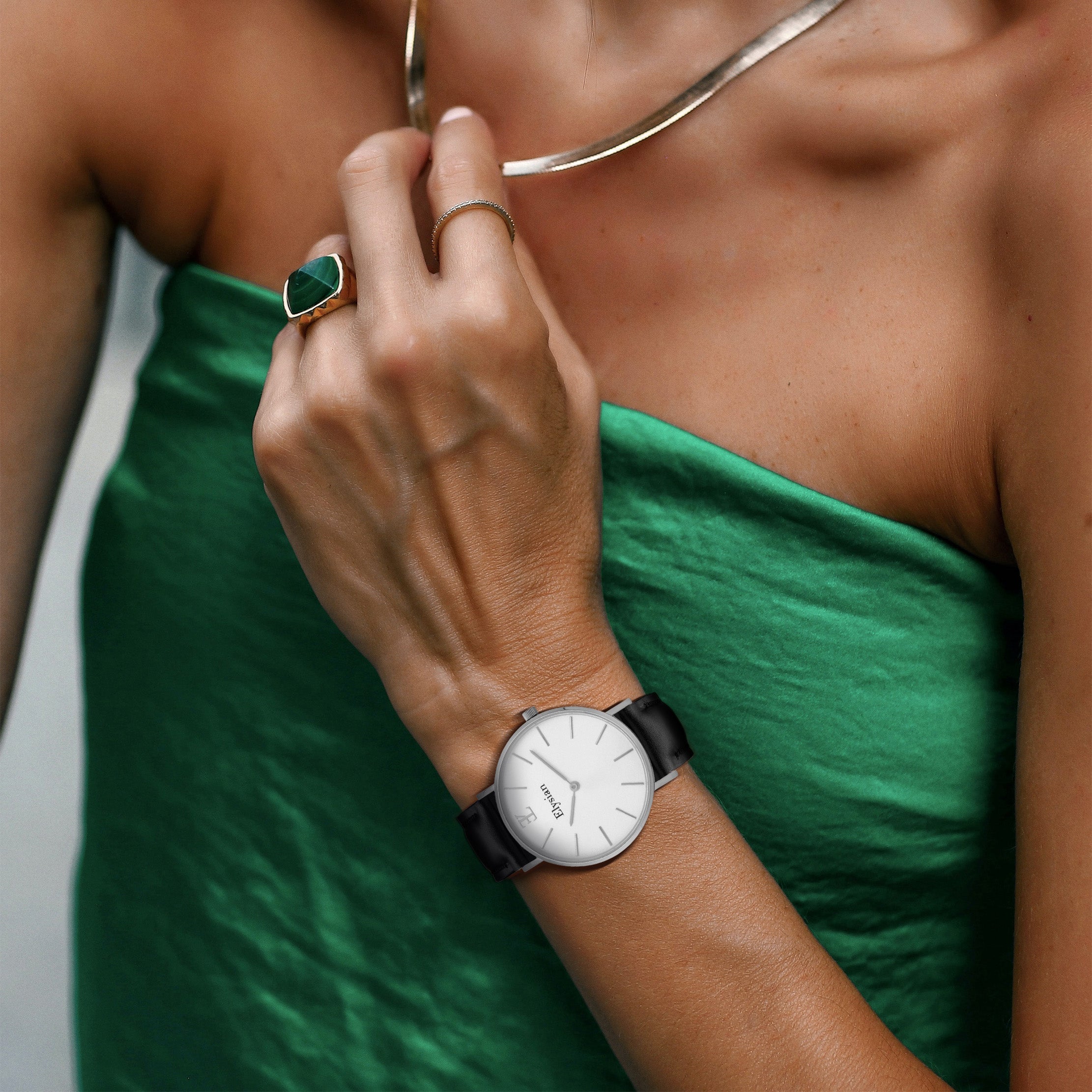 elysian-zilveren-dames-horloge-wit-plaat-zwart-klassiek-leder-horlogeband-ELY02200-model
