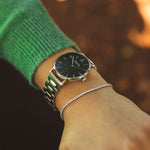 elysian-zilveren-dames-horloge-zwart-plaat-zilver-schakelband-horlogeband-ELYWW02121-extra