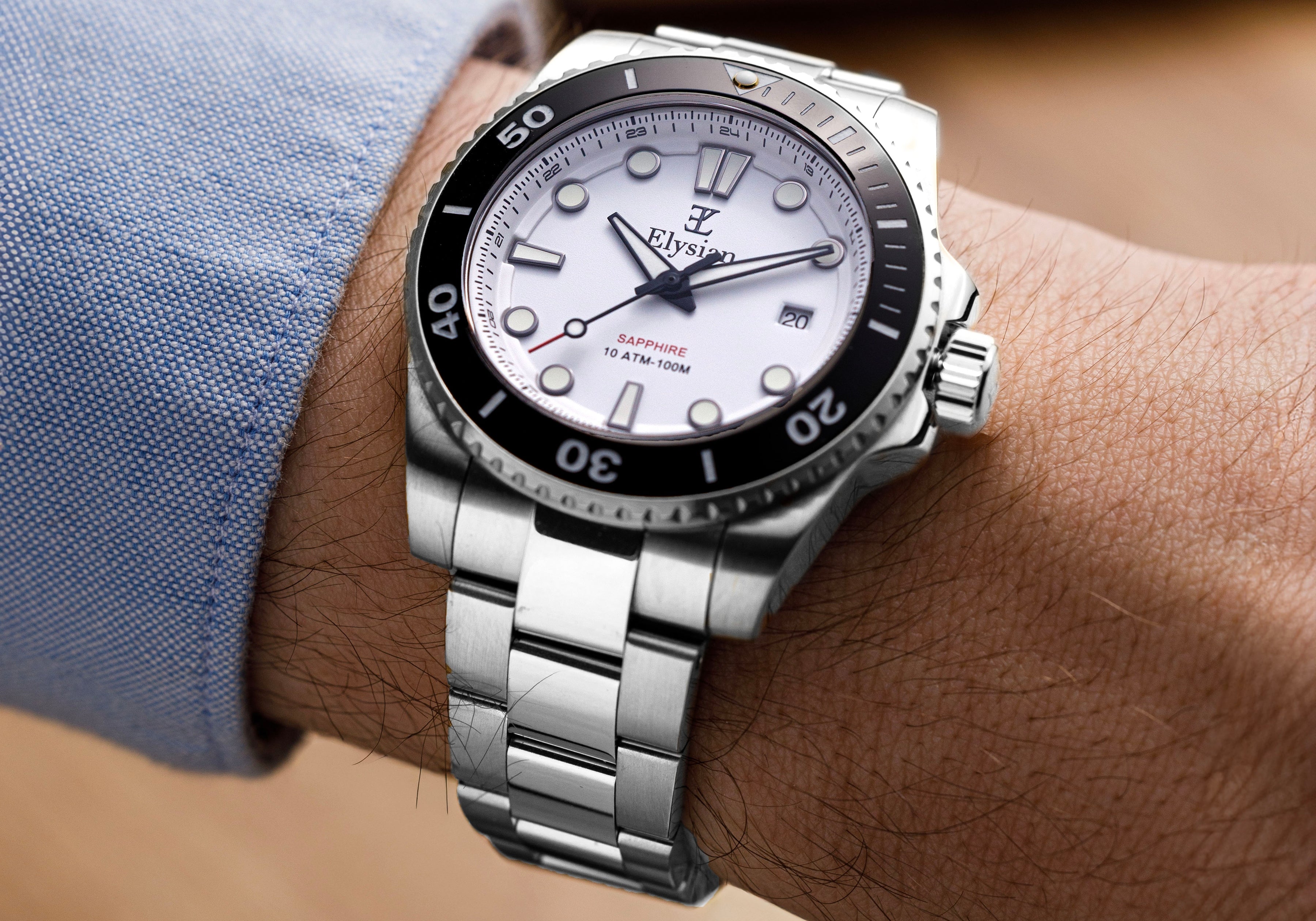 elysian-zilveren-heren-horloge-42mm-wit-plaat-zilver-schakelband-horlogeband-ELYWM11241-wrist