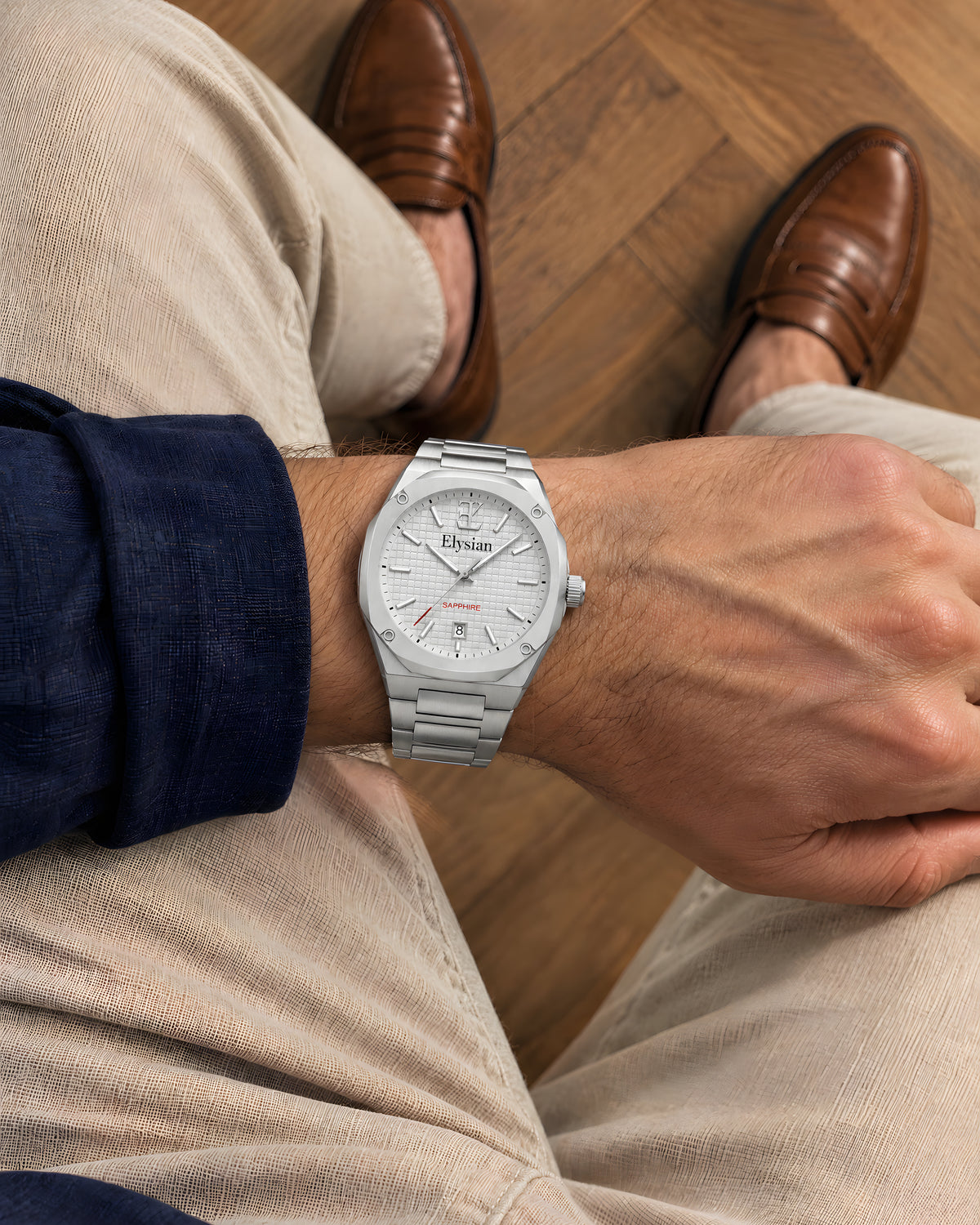 Elysian Octa herenhorloge met witte wijzerplaat en vierkant tegelpatroon, bovenaanzicht